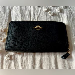 Coach wallet